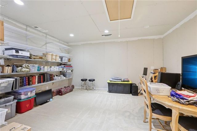 934 Grey Village Circle, Marietta, GA 30068