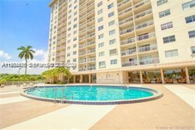 400 Kings Point Drive 1219, Sunny Isles Beach, FL 33160