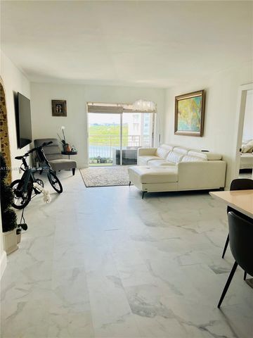 400 Kings Point Drive 1219, Sunny Isles Beach, FL 33160