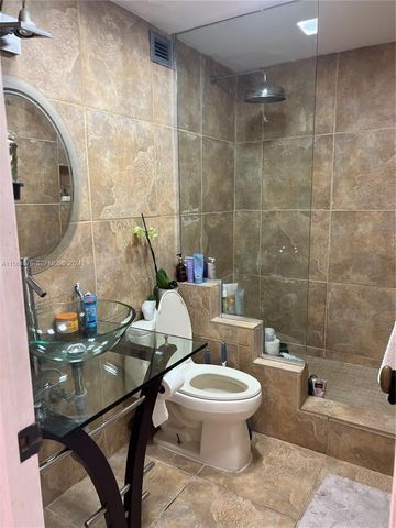 400 Kings Point Drive 1219, Sunny Isles Beach, FL 33160