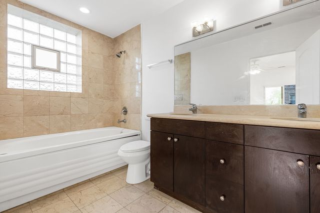 4800 S Saint Lawrence Avenue 2N, Chicago, IL 60615