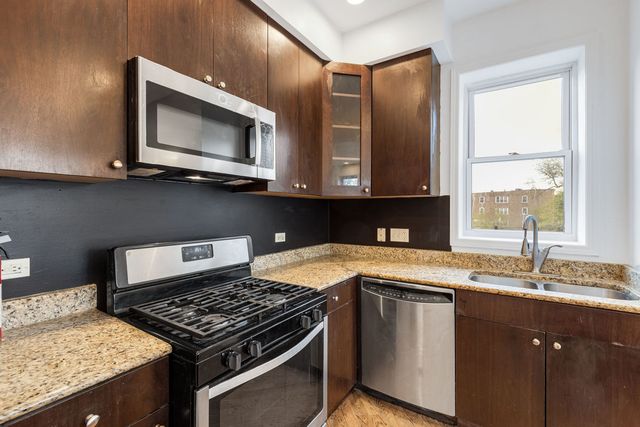 4800 S Saint Lawrence Avenue 2N, Chicago, IL 60615