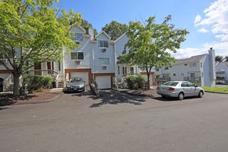 925 Oronoke Road 18K, Waterbury, CT 06708