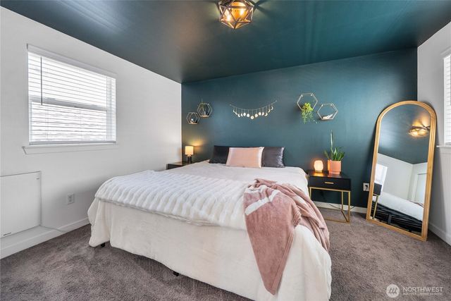 1949 S Sheridan Avenue, Tacoma, WA 98405