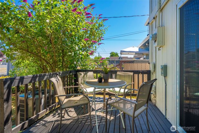1949 S Sheridan Avenue, Tacoma, WA 98405