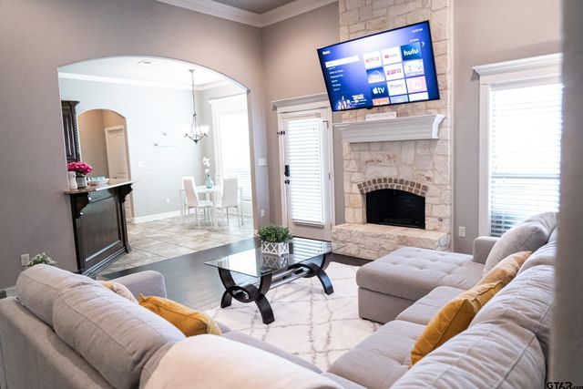 7352 Kingsport Ln, Tyler, TX 75703