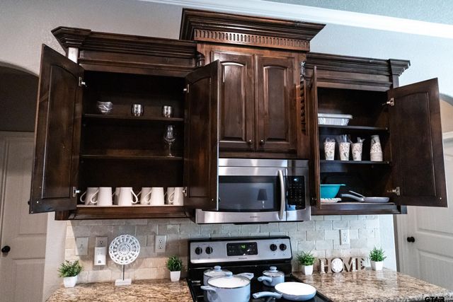 7352 Kingsport Ln, Tyler, TX 75703