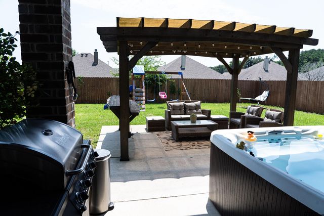 7352 Kingsport Ln, Tyler, TX 75703