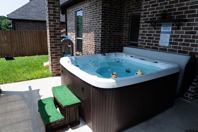 7352 Kingsport Ln, Tyler, TX 75703