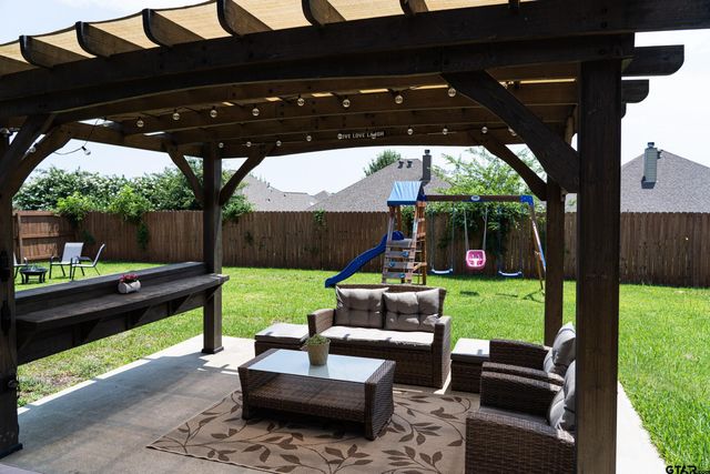 7352 Kingsport Ln, Tyler, TX 75703