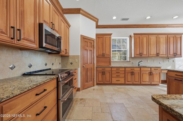 418 TRIPLE CROWN Lane, St. Johns, FL 32259