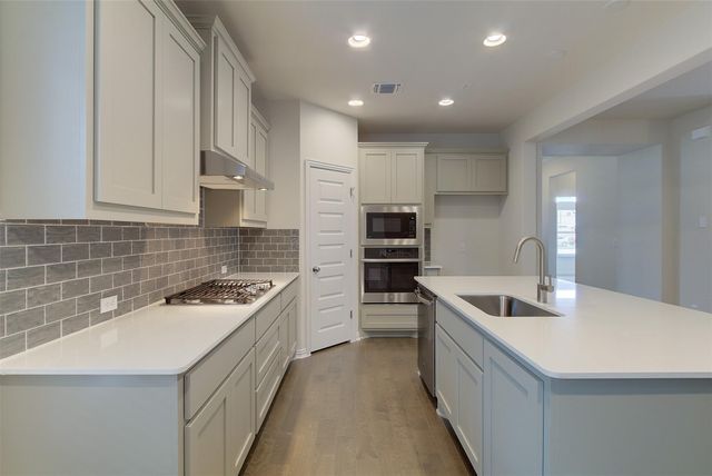 8729 Belknap RD, Austin, TX 78747