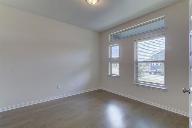 8729 Belknap RD, Austin, TX 78747