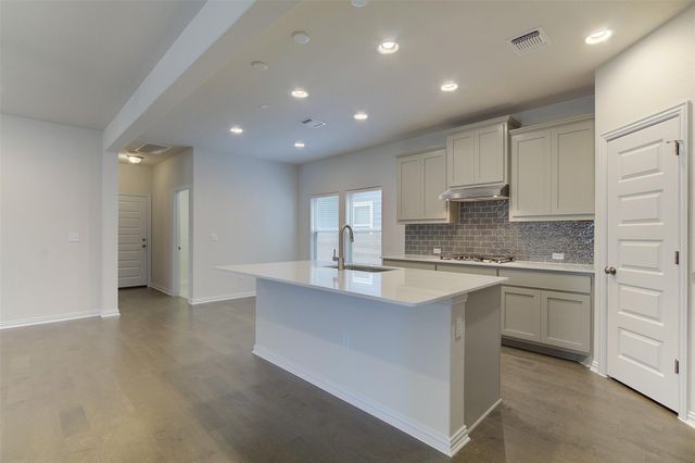 8729 Belknap RD, Austin, TX 78747