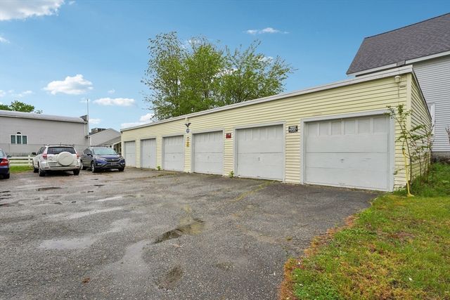 21 Miller St, Blackstone, MA 01504
