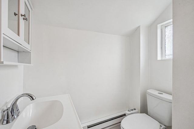 21 Miller St, Blackstone, MA 01504