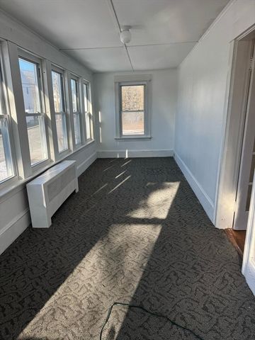 21 Miller St, Blackstone, MA 01504