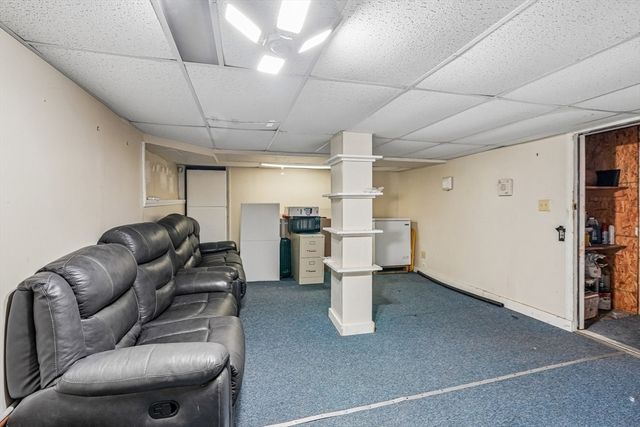 21 Miller St, Blackstone, MA 01504