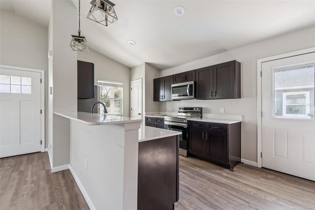 23166 NW 180TH AVENUE, High Springs, FL 32643