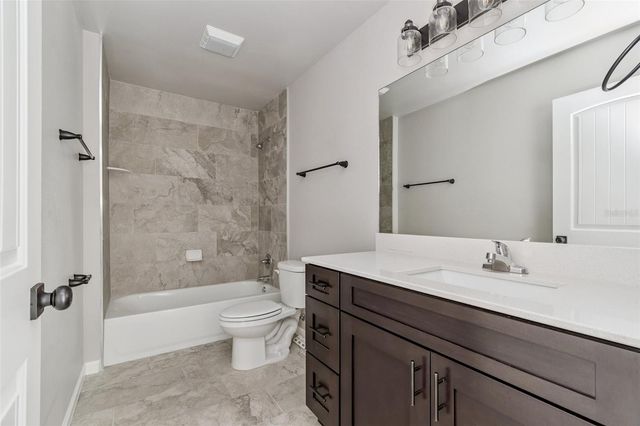 23166 NW 180TH AVENUE, High Springs, FL 32643