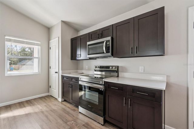 23166 NW 180TH AVENUE, High Springs, FL 32643