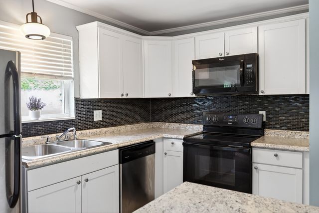 306 Belinda Pkwy, Mount Juliet, TN 37122