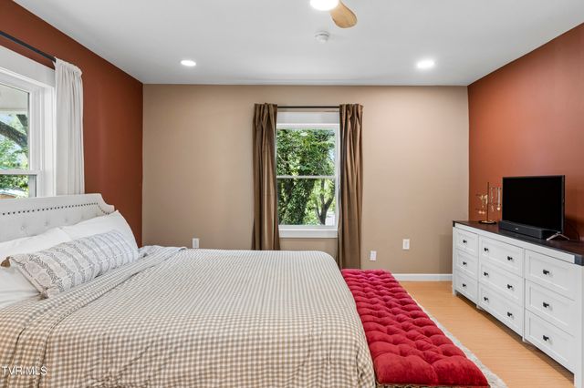 317 Mcclelland Street, Bluff City, TN 37618