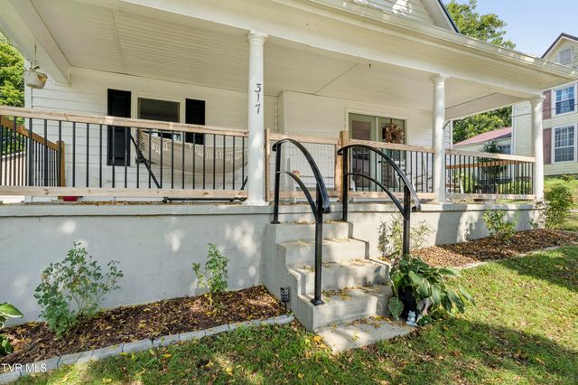 317 Mcclelland Street, Bluff City, TN 37618