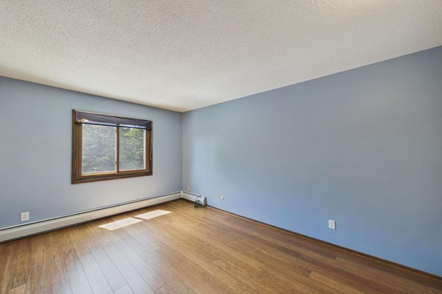 260 Westview Drive 303, West Saint Paul, MN 55118