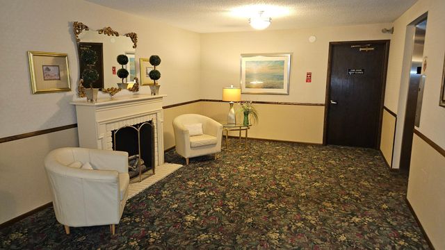 260 Westview Drive 303, West Saint Paul, MN 55118