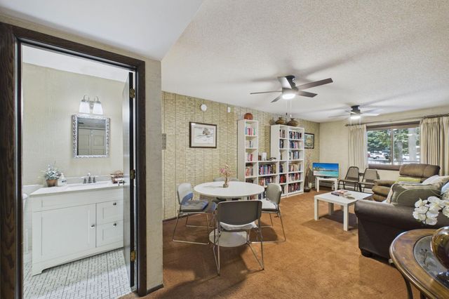 260 Westview Drive 303, West Saint Paul, MN 55118