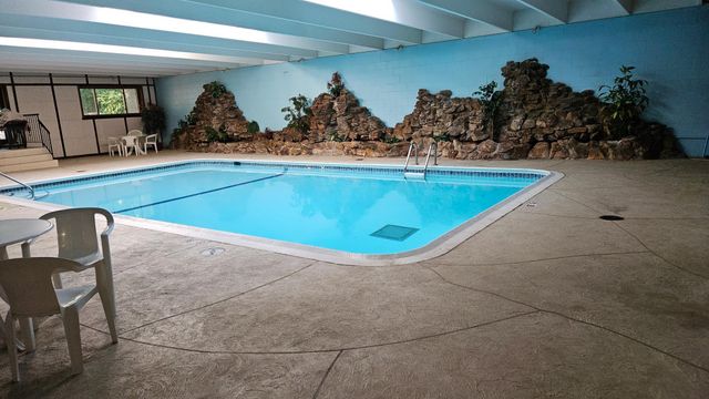 260 Westview Drive 303, West Saint Paul, MN 55118