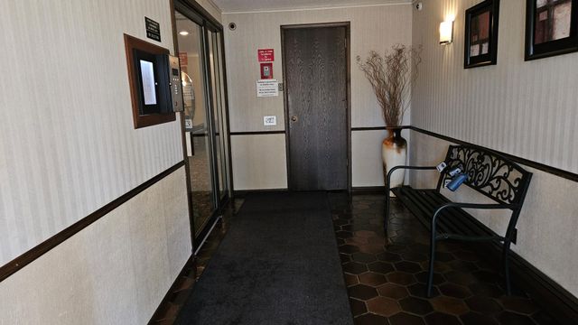 260 Westview Drive 303, West Saint Paul, MN 55118