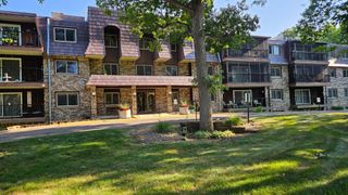 260 Westview Drive 303, West Saint Paul, MN 55118