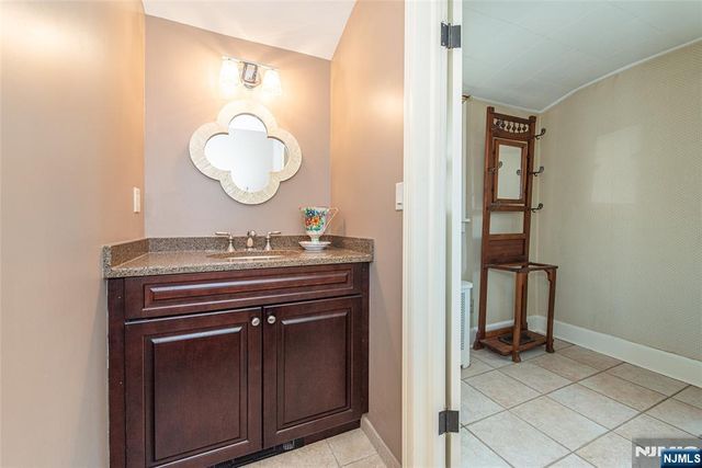 446 Lincoln Avenue, Wyckoff, NJ 07481