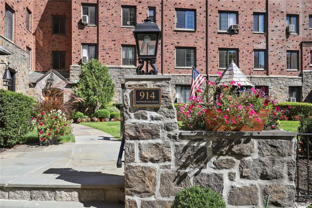 914 Wynnewood Road 1B, Pelham, NY 10803
