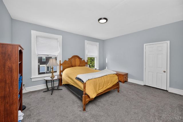 106 Township Avenue, Elmwood Place, OH 45216
