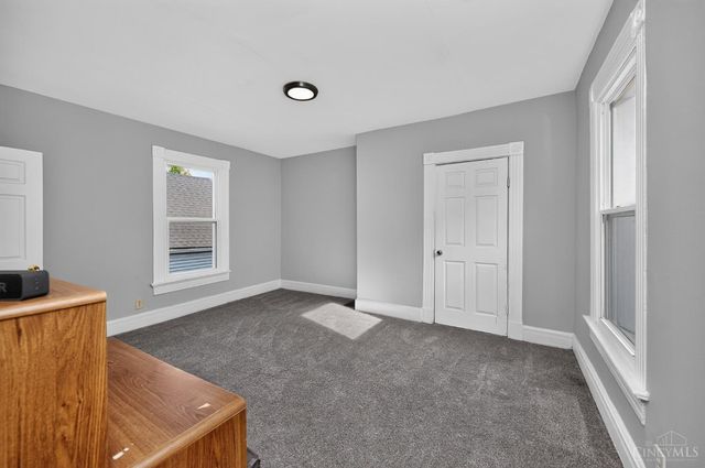 106 Township Avenue, Elmwood Place, OH 45216