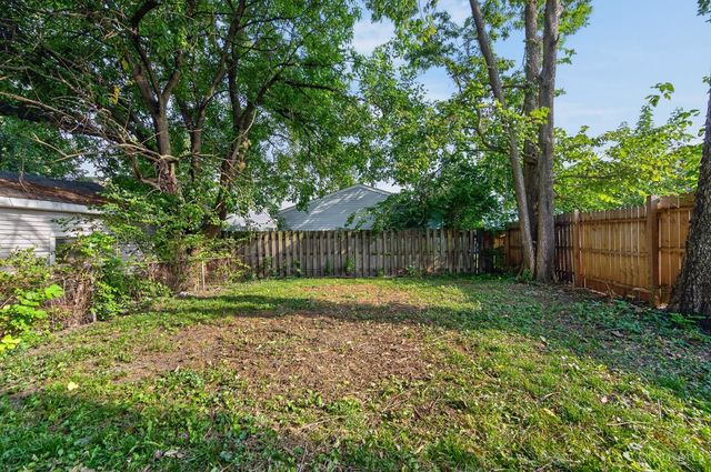 106 Township Avenue, Elmwood Place, OH 45216