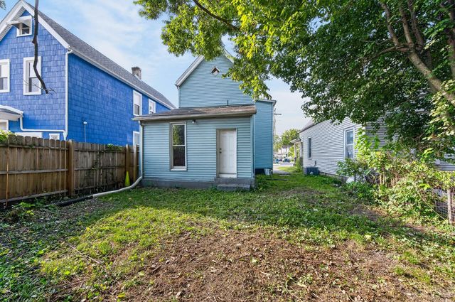 106 Township Avenue, Elmwood Place, OH 45216