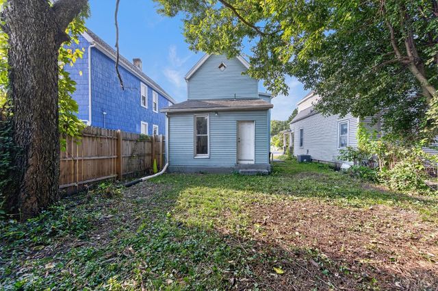 106 Township Avenue, Elmwood Place, OH 45216