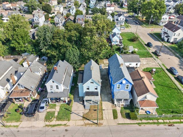 106 Township Avenue, Elmwood Place, OH 45216