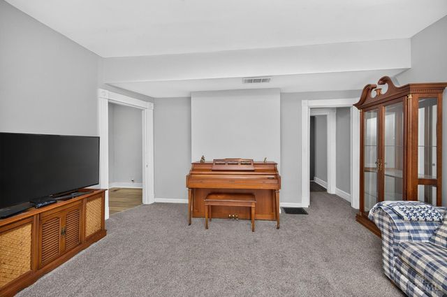 106 Township Avenue, Elmwood Place, OH 45216