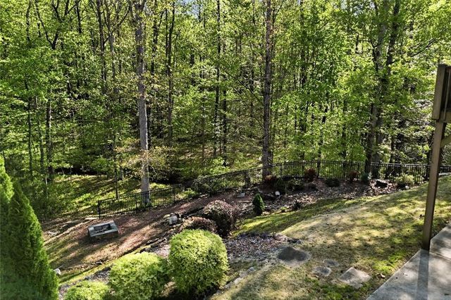112 N Mountain Brooke Drive, Ball Ground, GA 30107