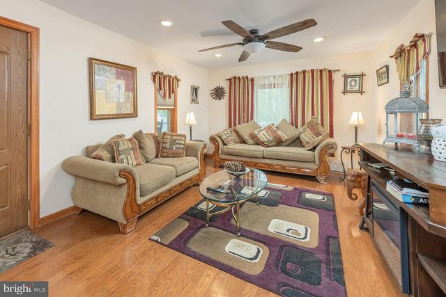 518 HARDINGVILLE RD, Monroeville, NJ 08343