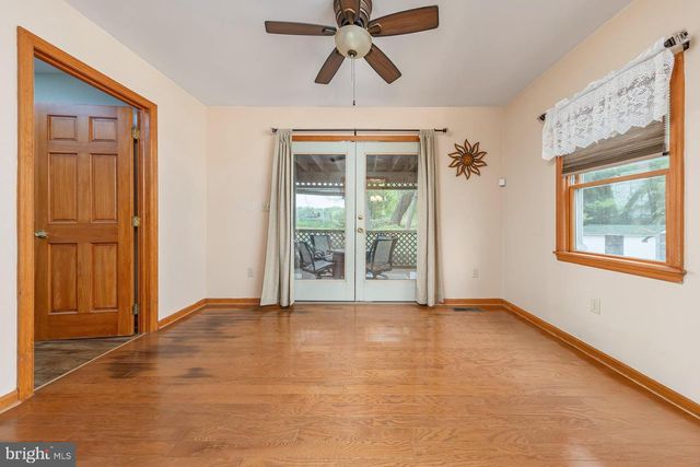 518 HARDINGVILLE RD, Monroeville, NJ 08343