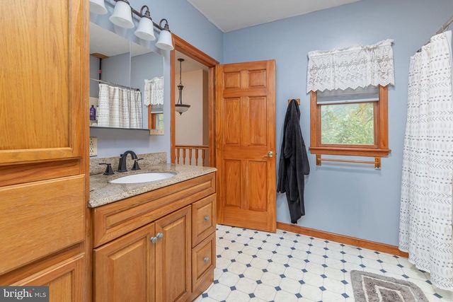 518 HARDINGVILLE RD, Monroeville, NJ 08343