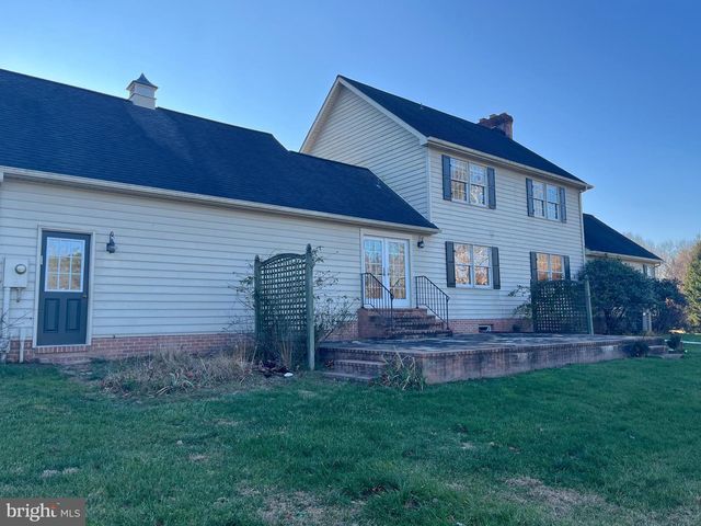 37030 N FORK RD, Purcellville, VA 20132