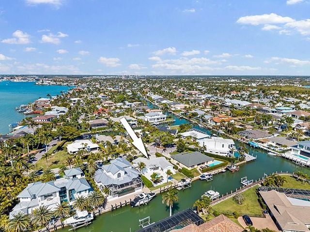 2175 Shad CT, Naples, FL 34102