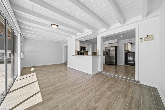 2175 Shad CT, Naples, FL 34102